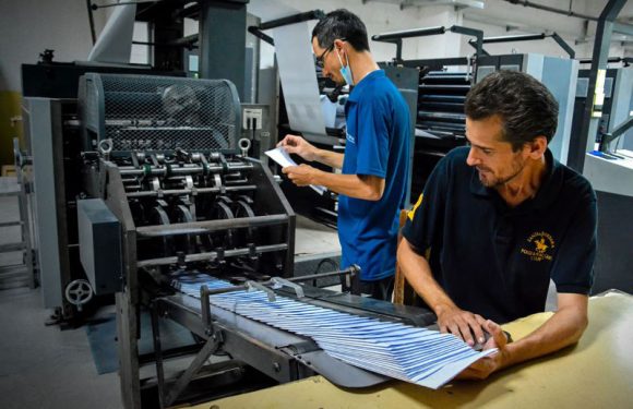 La instalación de una moderna tecnología en el Poligráfico de Holguín General José Miró Argenter permitirá la impresión a color de la prensa nacional para el oriente cubano. Foto: Juan Pablo Carreras/ACN.