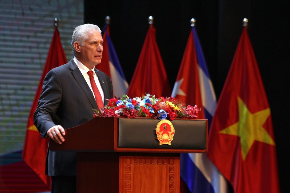 Discurso pronunciado por Miguel Mario Díaz-Canel Bermúdez, Primer Secretario del Comité Central del Partido Comunista de Cuba y Presidente de la República, con motivo del Aniversario 65 de las relaciones bilaterales entre Cuba y Vietnam. Foto: Estudios Revolución. Discurso pronunciado por Miguel Mario Díaz-Canel Bermúdez, Primer Secretario del Comité Central del Partido Comunista de Cuba y Presidente de la República, con motivo del Aniversario 65 de las relaciones bilaterales entre Cuba y Vietnam. Foto: Estudios Revolución.