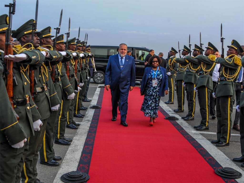 Primer ministro de Cuba desarrolla programa de trabajo en Angolac Primer ministro de Cuba desarrolla programa de trabajo en Angola