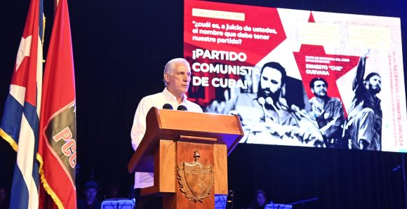 Discurso pronunciado por Miguel Mario Díaz-Canel Bermúdez, Primer Secretario del Comité Central del Partido Comunista de Cuba y Presidente de la República, al conmemorar el Aniversario 60 de la constitución del primer Comité Central del Partido Comunista de Cuba y de que la organización adoptara su actual nombre, los 60 años de la lectura de la carta de despedida del Che y de la creación del periódico Granma. Sala Universal de la FAR, el 3 de octubre de 2025, “Año 67 de la Revolución”. Discurso pronunciado por Miguel Mario Díaz-Canel Bermúdez, Primer Secretario del Comité Central del Partido Comunista de Cuba y Presidente de la República, al conmemorar el Aniversario 60 de la constitución del primer Comité Central del Partido Comunista de Cuba y de que la organización adoptara su actual nombre, los 60 años de la lectura de la carta de despedida del Che y de la creación del periódico Granma. Sala Universal de la FAR, el 3 de octubre de 2025, “Año 67 de la Revolución”.