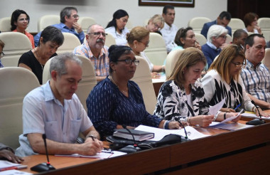 Reunión epidemiológica con Díaz-Canel